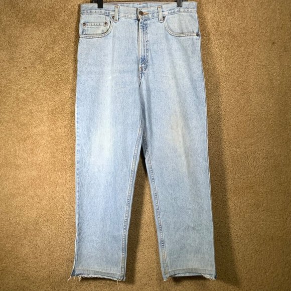 Vinatge LEVIS Mens Jeans Sz 34x29 Relaxed 540 Straight Brown Tab Light Wash Blue - Picture 2 of 12